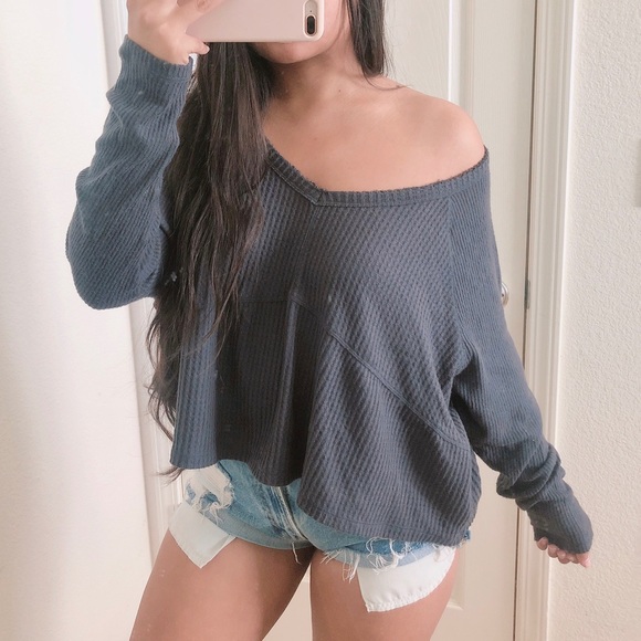 Forever 21 Tops - Super soft waffle knit v-neck thermal